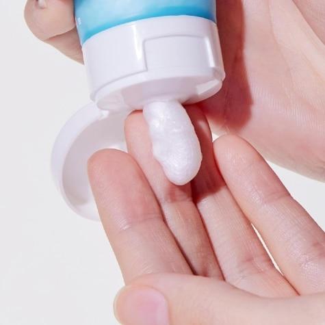 Espuma Cremosa de Limpeza La Roche-Posay Effaclar Reequilibrante Rosto 100g - Imagem 2