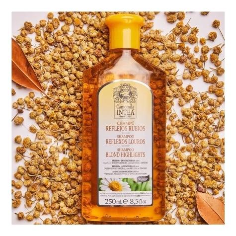 Shampoo Intea Camomila Cabelos Loiros 250ml - Imagem 2