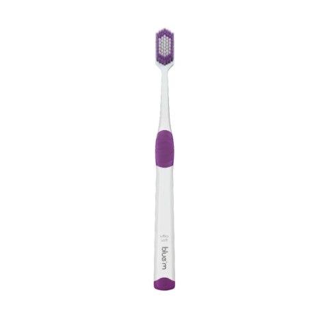 Escova Dental BlueM Ultra Macia Roxa Limpeza Profunda e Conforto para Gengivas Sensíveis - Imagem 1
